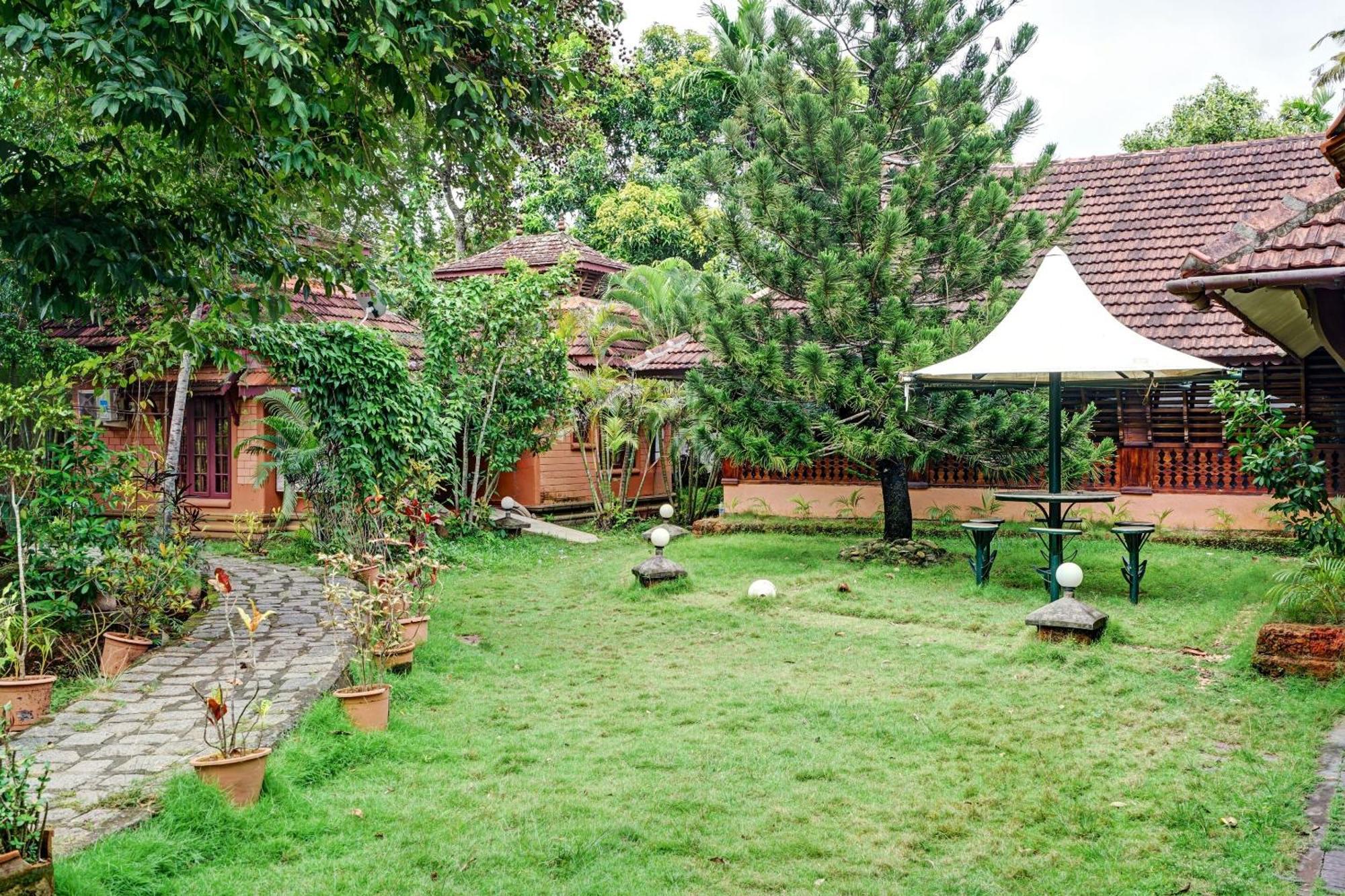 Palette - Pagoda Resorts Alappuzha Eksteriør billede