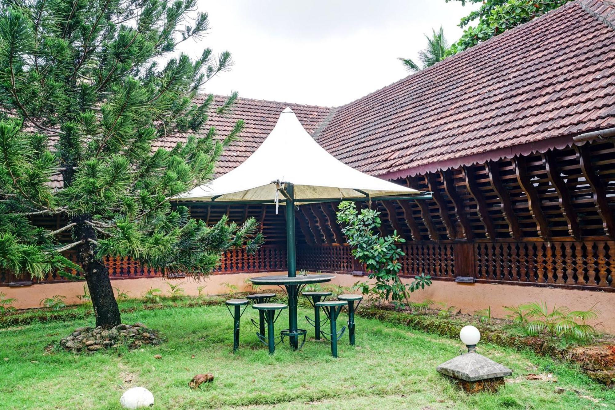 Palette - Pagoda Resorts Alappuzha Eksteriør billede